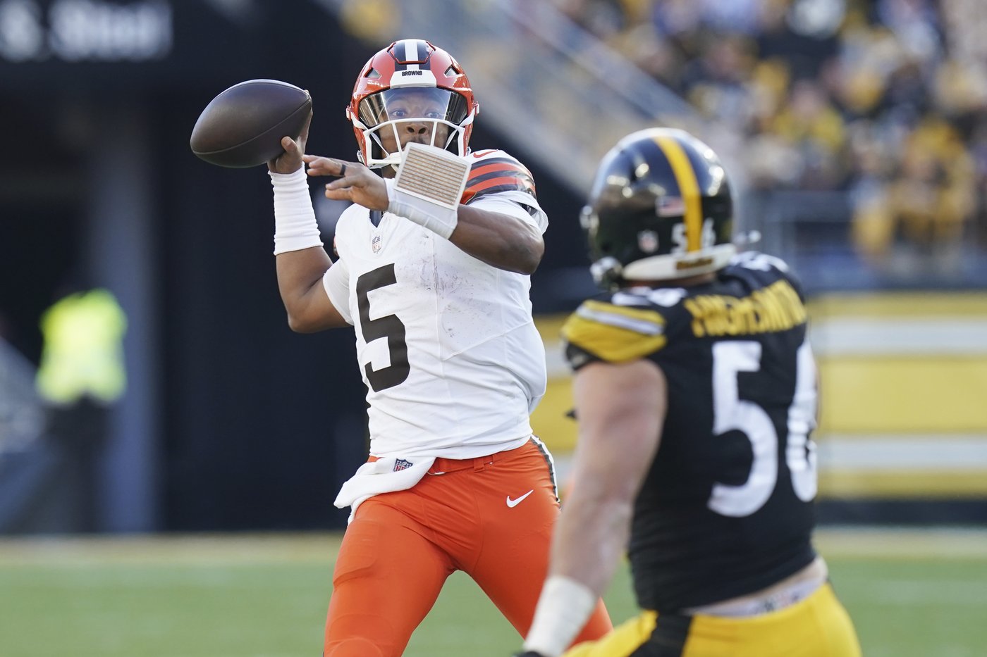 Mahomes, clutch Chiefs look for 13th win with road game against Browns team staggering to finish | iNFOnews.ca Mahomes, clutch Chiefs look for 13th win with road game against Browns team staggering to finish | iNFOnews.ca