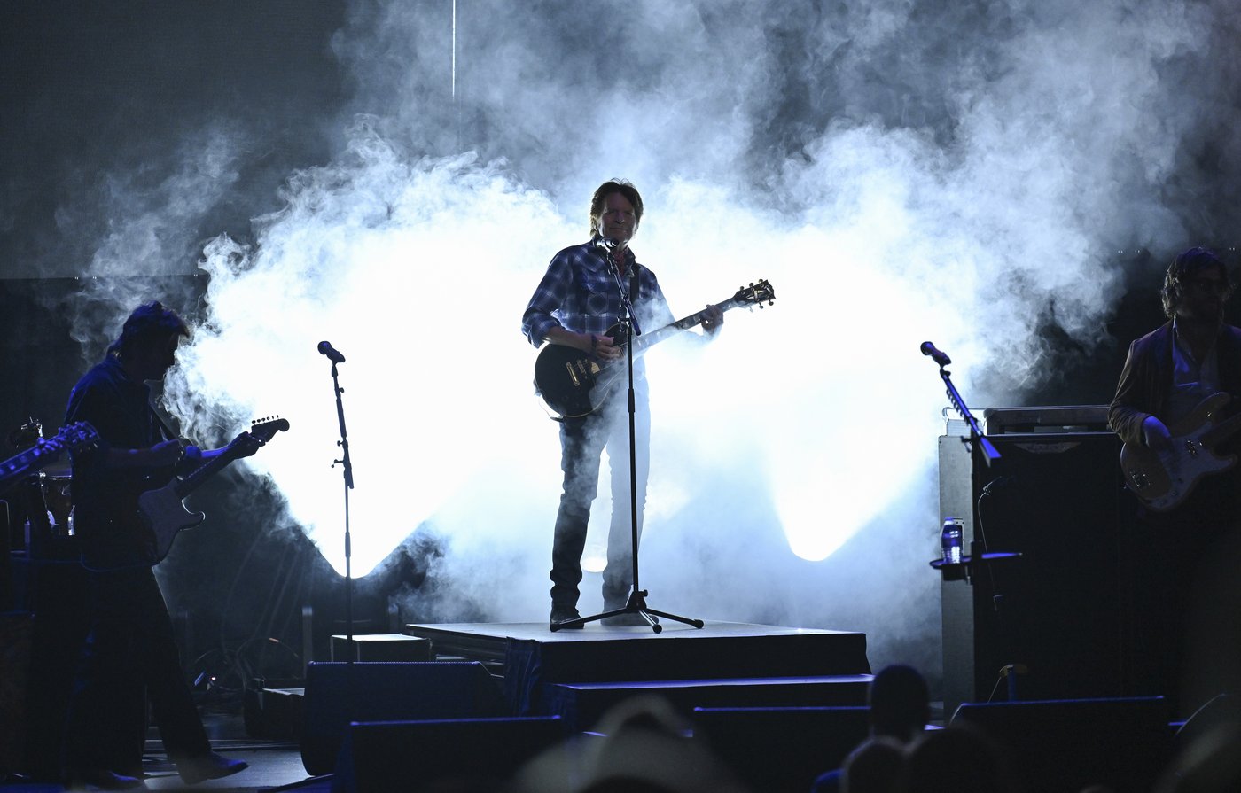 Former Creedence Clearwater front man John Fogerty celebrates 80th with show in Manhattan | iNFOnews.ca