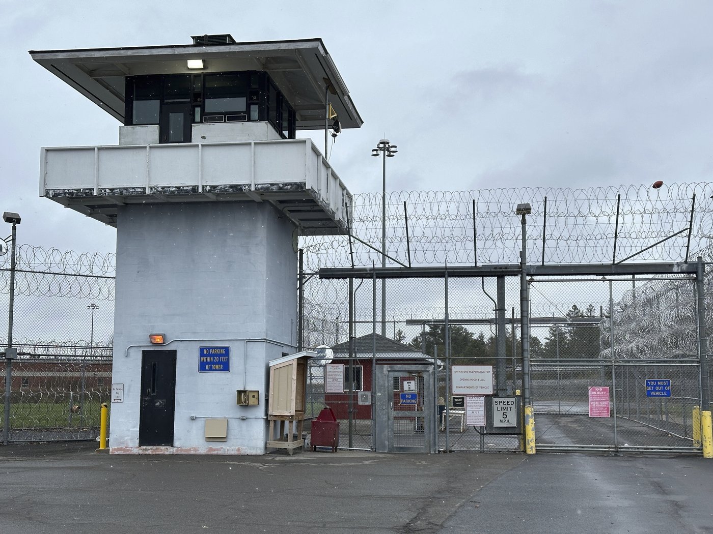 Former New York prison guard pleads guilty in connection with inmate's beating death | iNFOnews.ca Former New York prison guard pleads guilty in connection with inmate's beating death | iNFOnews.ca
