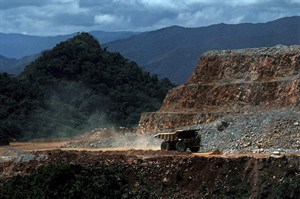 Barrick Gold launches project review as costs rise, net earnings decline in Q2 | iNFOnews.ca CP19529201