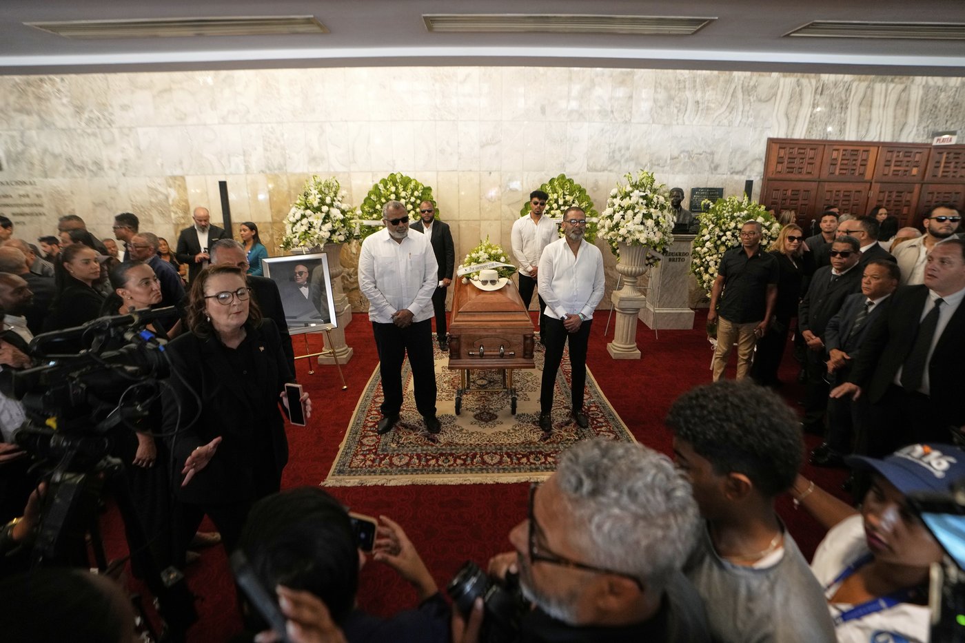 Mourners pay tribute to merengue icon Rubby Pérez, who died in the Dominican roof collapse | iNFOnews.ca Mourners pay tribute to merengue icon Rubby Pérez, who died in the Dominican roof collapse | iNFOnews.ca