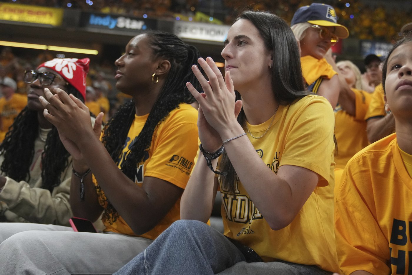 Caitlin Clark, Reggie Miller, Oscar Robertson among those in crowd for Game 3 of NBA Finals | iNFOnews.ca Caitlin Clark, Reggie Miller, Oscar Robertson among those in crowd for Game 3 of NBA Finals | iNFOnews.ca