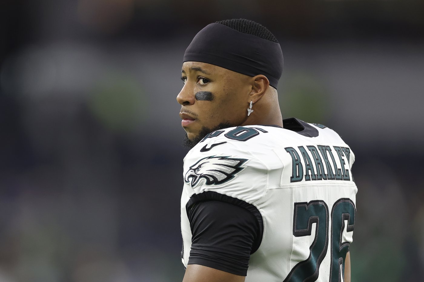 Saquon Barkley sets Eagles franchise record with 255 yards rushing, 2 TDs in a 37-20 win over Rams | iNFOnews.ca Saquon Barkley sets Eagles franchise record with 255 yards rushing, 2 TDs in a 37-20 win over Rams | iNFOnews.ca