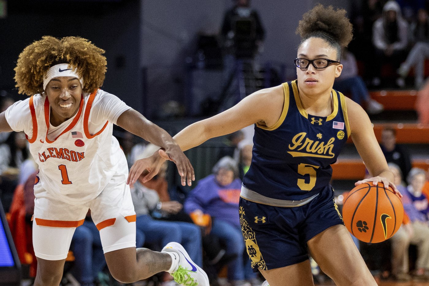 Liatu King scores 23 points as No. 3 Notre Dame pulls away late to beat Clemson 67-58 | iNFOnews.ca
