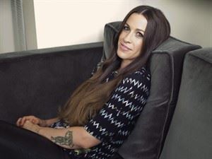 Alanis Morissette is 2015 Canadian Music Hall of Fame inductee | iNFOnews.ca CP31840182