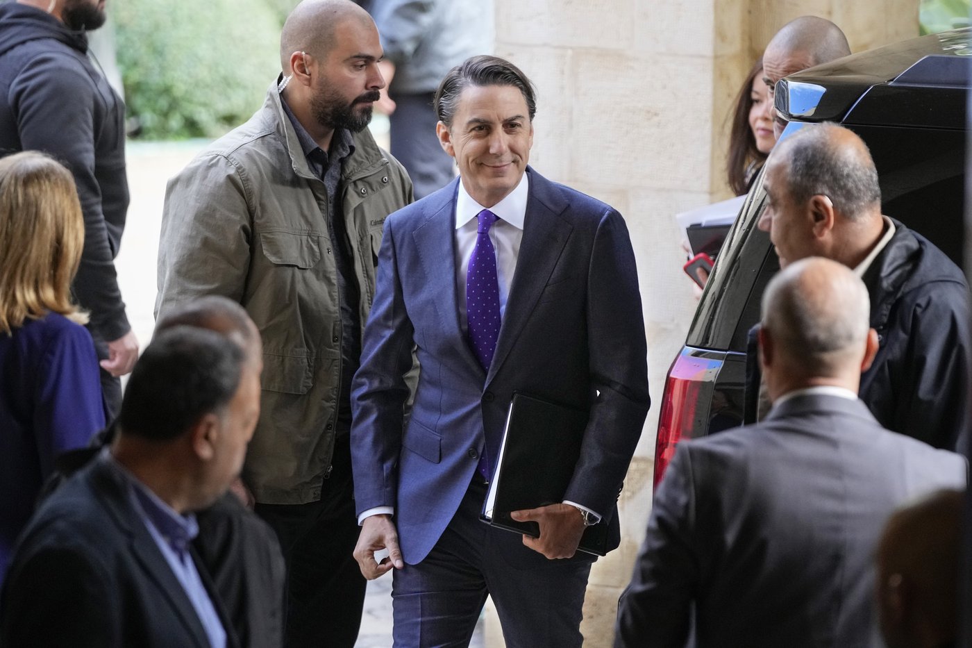 US envoy says Israel-Hezbollah truce is 'within our grasp' as Gaza food crisis worsens after looting | iNFOnews.ca US envoy says Israel-Hezbollah truce is 'within our grasp' as Gaza food crisis worsens after looting | iNFOnews.ca