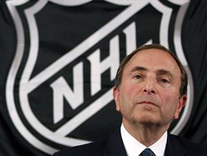 Fehr, Bettman not participating in meeting to sign off on last season's revenue | iNFOnews.ca CP20223309