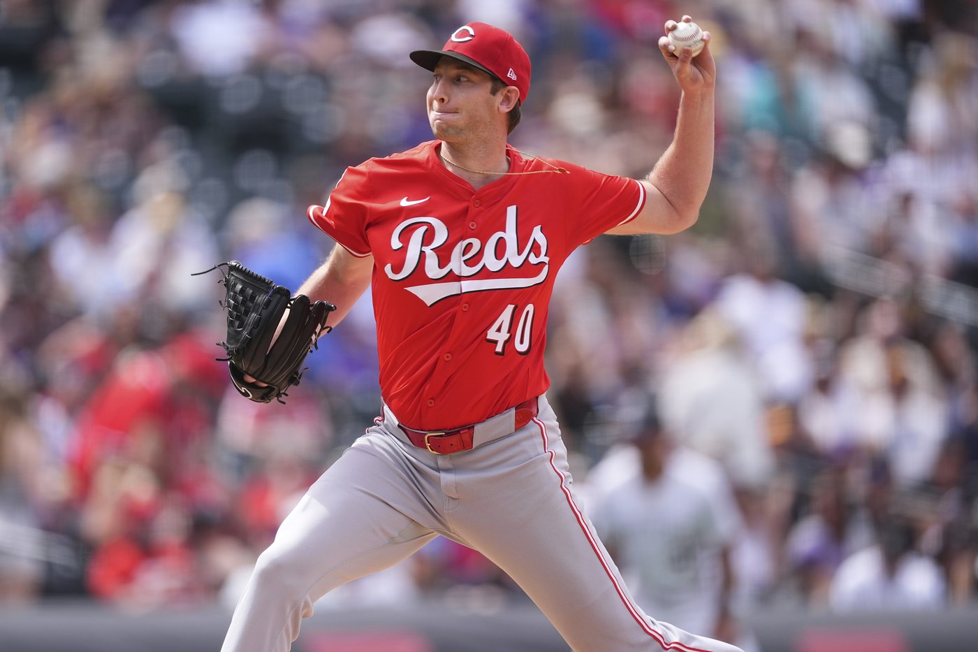 Lodolo tosses 7 strong innings as the Reds top the Rockies 8-1 | iNFOnews.ca