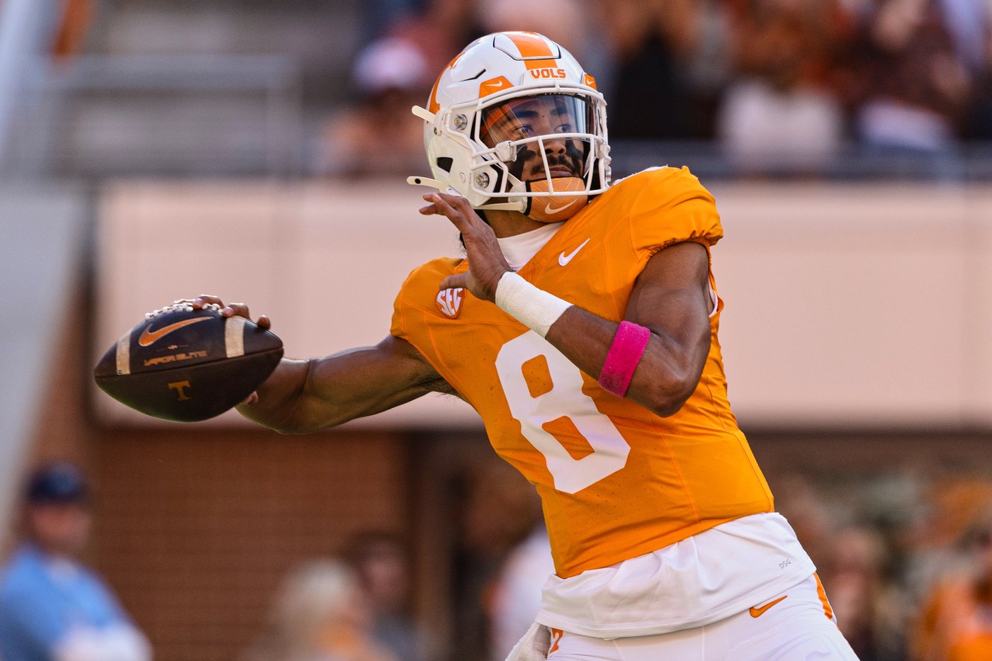 Former Tennessee QB Nico Iamaleava announces he has committed to UCLA | iNFOnews.ca