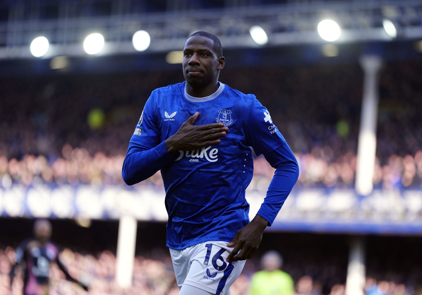Everton and Liverpool unite to condemn racist abuse directed at Abdoulaye Doucoure | iNFOnews.ca