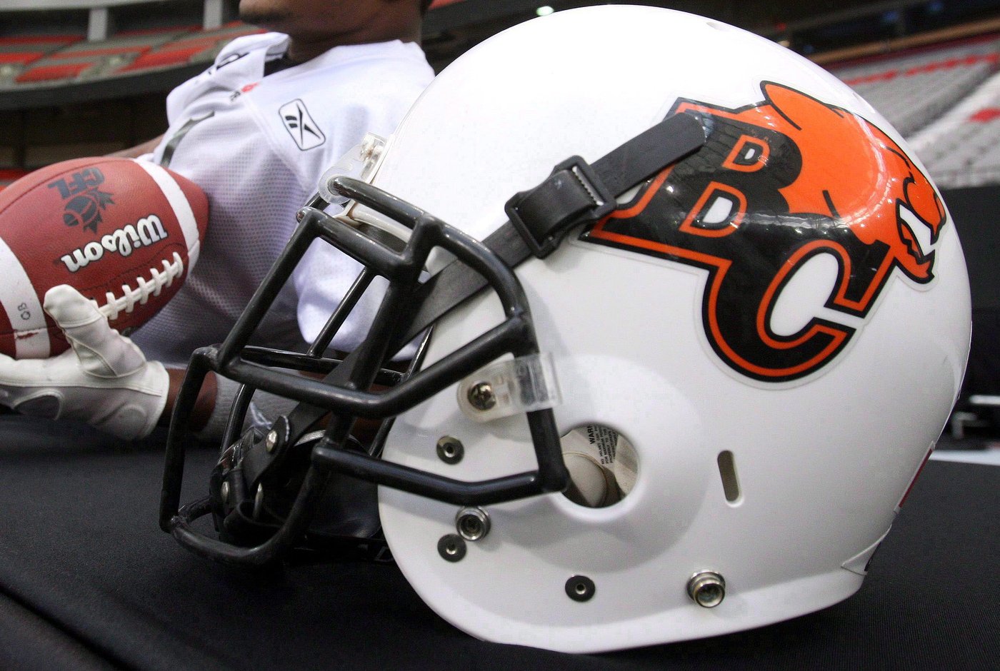 Lions announce former head coach Larry Donovan has died at age 84 | iNFOnews.ca