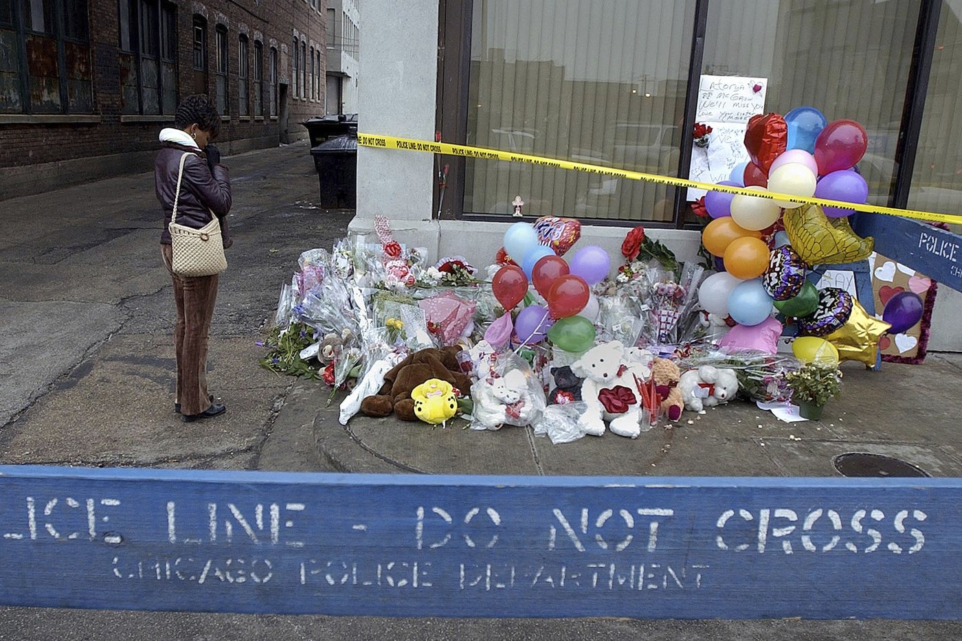Demolition begins on former Chicago nightclub where stampede killed 21 | iNFOnews.ca
