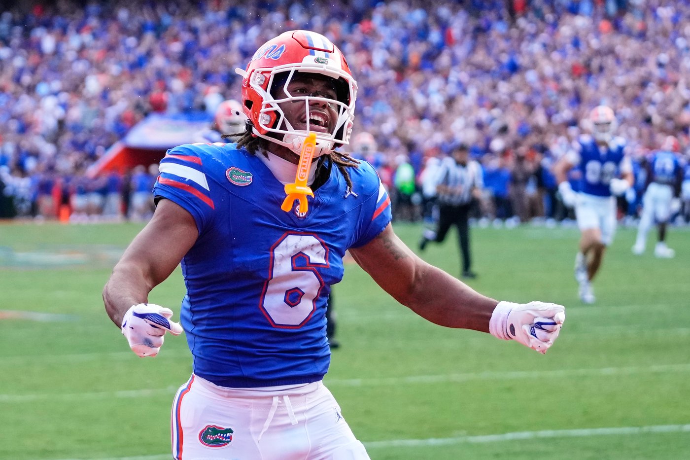 Freshman receiver Dallas Wilson is 'a specimen' for floundering Florida, his QB says | iNFOnews.ca