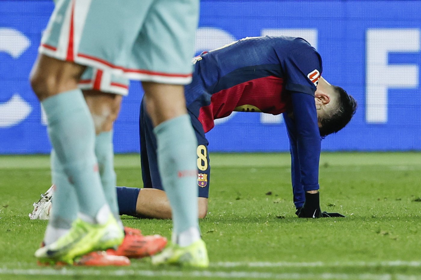 Atletico Madrid stuns Barcelona in stoppage time to snatch La Liga lead | iNFOnews.ca Atletico Madrid stuns Barcelona in stoppage time to snatch La Liga lead | iNFOnews.ca