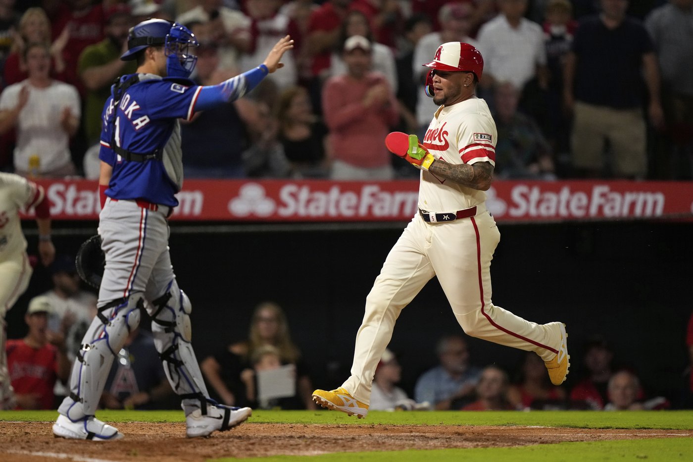 Moncada's clutch hit highlights 4-run rally that lifts Angels over Rangers 8-5 | iNFOnews.ca Moncada's clutch hit highlights 4-run rally that lifts Angels over Rangers 8-5 | iNFOnews.ca