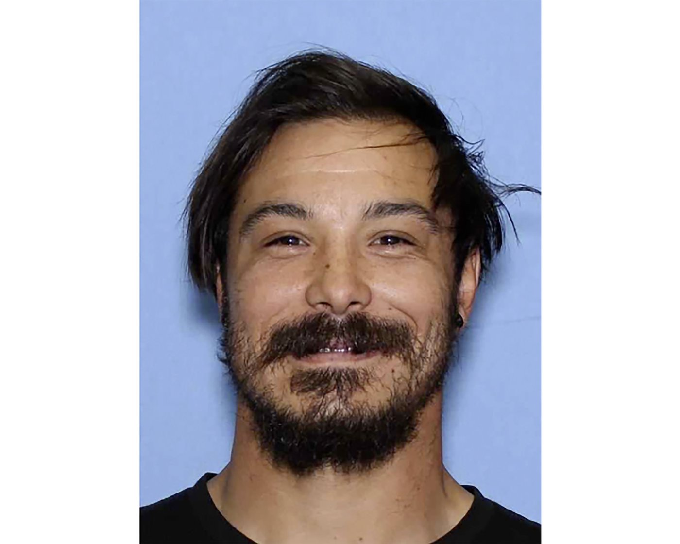 Authorities are searching for a Washington state father of 3 dead girls | iNFOnews.ca Authorities are searching for a Washington state father of 3 dead girls | iNFOnews.ca