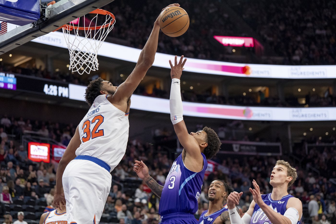 Markkanen scores 34 points and Sexton hits 4 4th-quarter 3s to help Jazz bury Knicks 121-106 | iNFOnews.ca