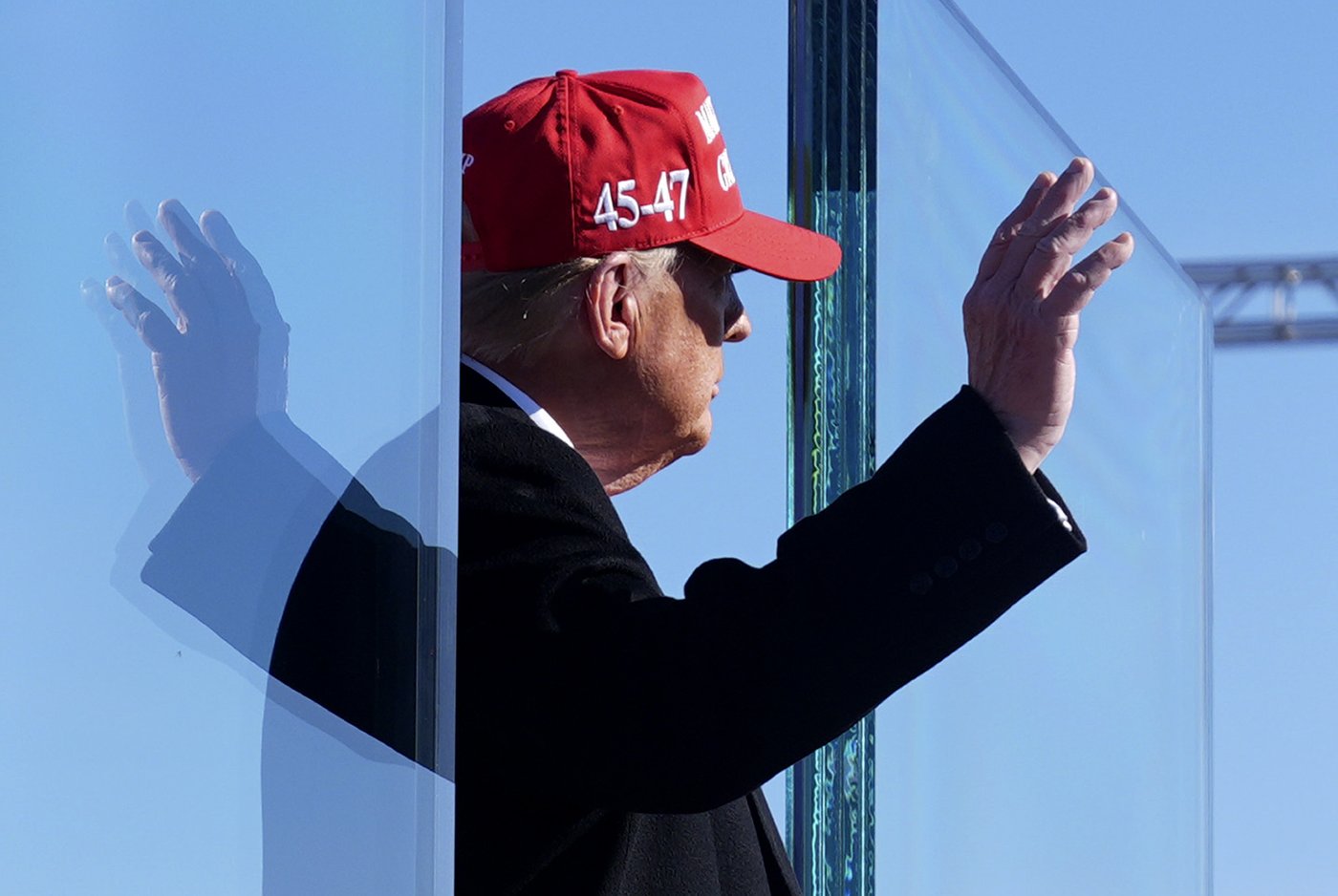 Trump talks about reporters being shot and says he shouldn't have left White House after 2020 loss | iNFOnews.ca
