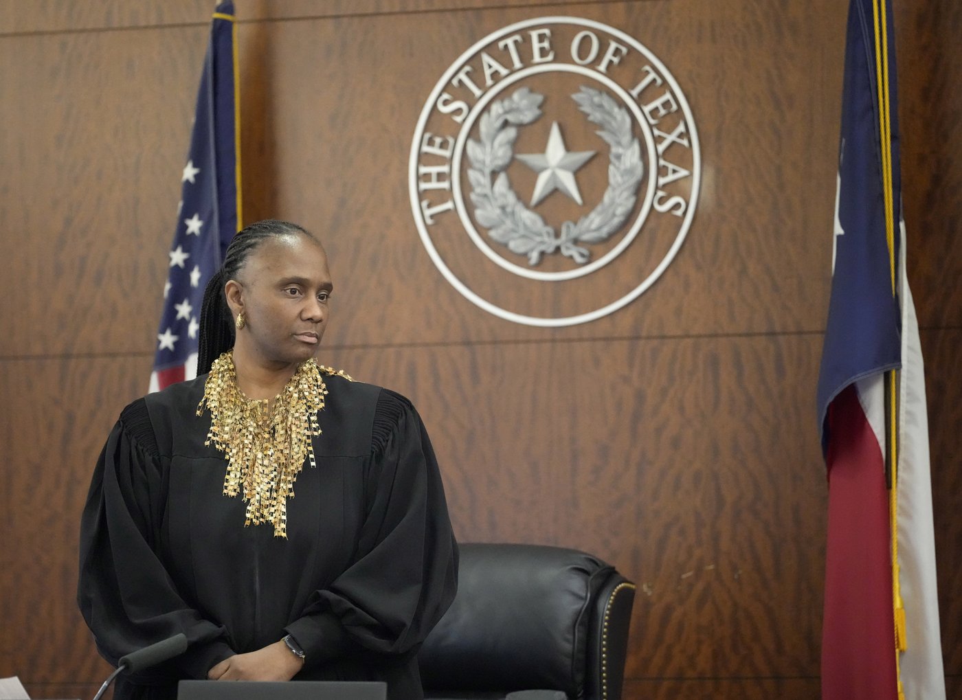 Former Houston officer convicted of murder in deaths of couple during drug raid | iNFOnews.ca Former Houston officer convicted of murder in deaths of couple during drug raid | iNFOnews.ca
