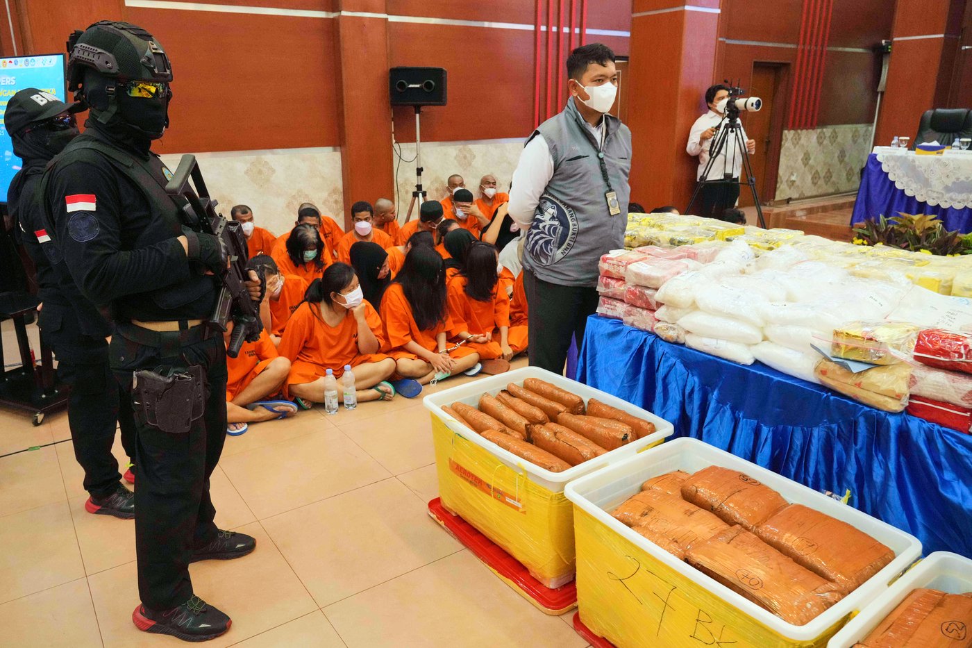 Indonesia arrests 285 in drug crackdown and seizes over half a ton of narcotics | iNFOnews.ca Indonesia arrests 285 in drug crackdown and seizes over half a ton of narcotics | iNFOnews.ca