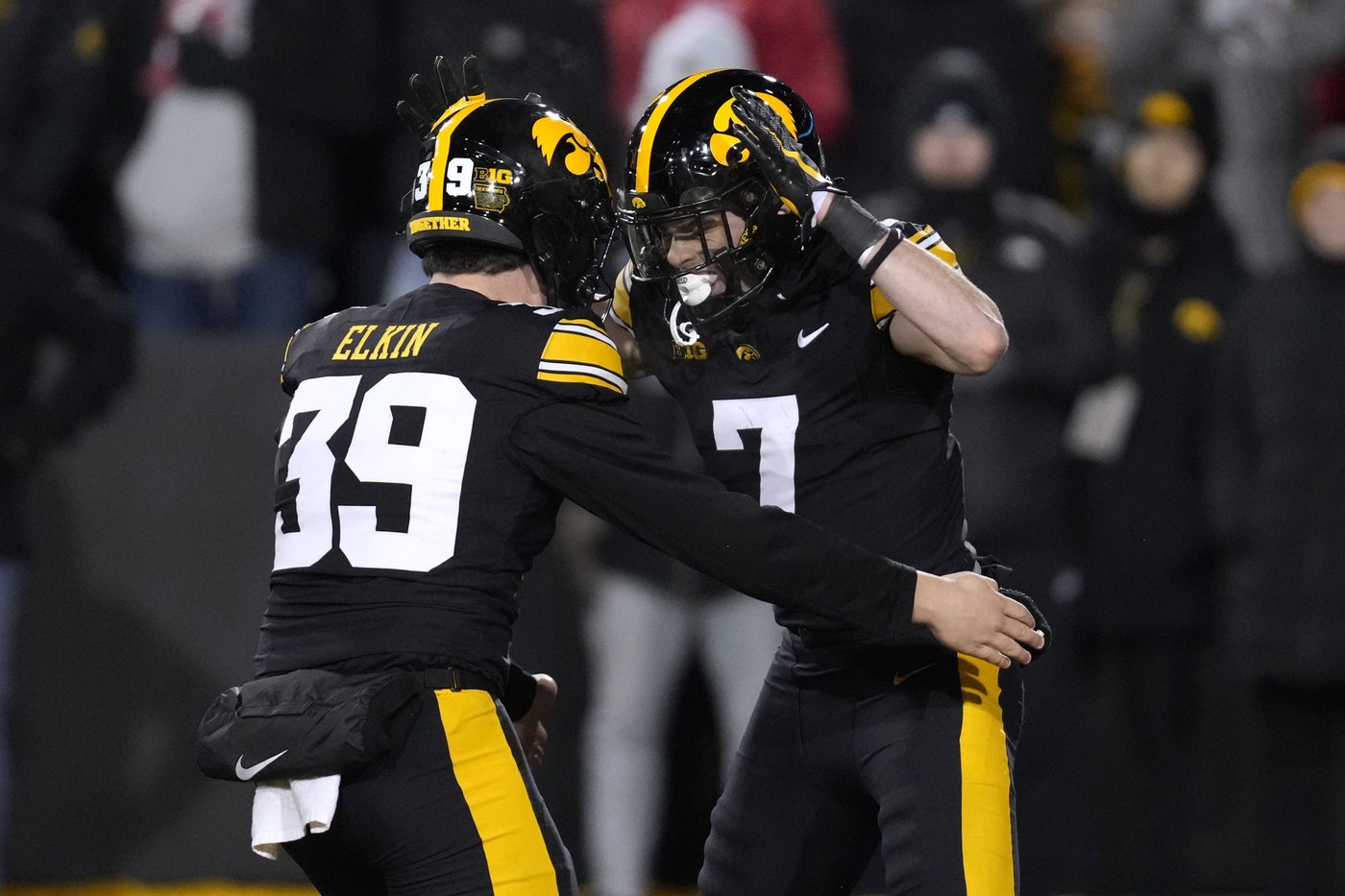 Drew Stevens' 53-yard field goal lifts Iowa over Nebraska 13-10 | iNFOnews.ca Drew Stevens' 53-yard field goal lifts Iowa over Nebraska 13-10 | iNFOnews.ca