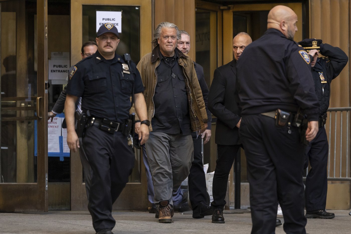 Steve Bannon's trial in a border wall charity scheme case delayed until February | iNFOnews.ca