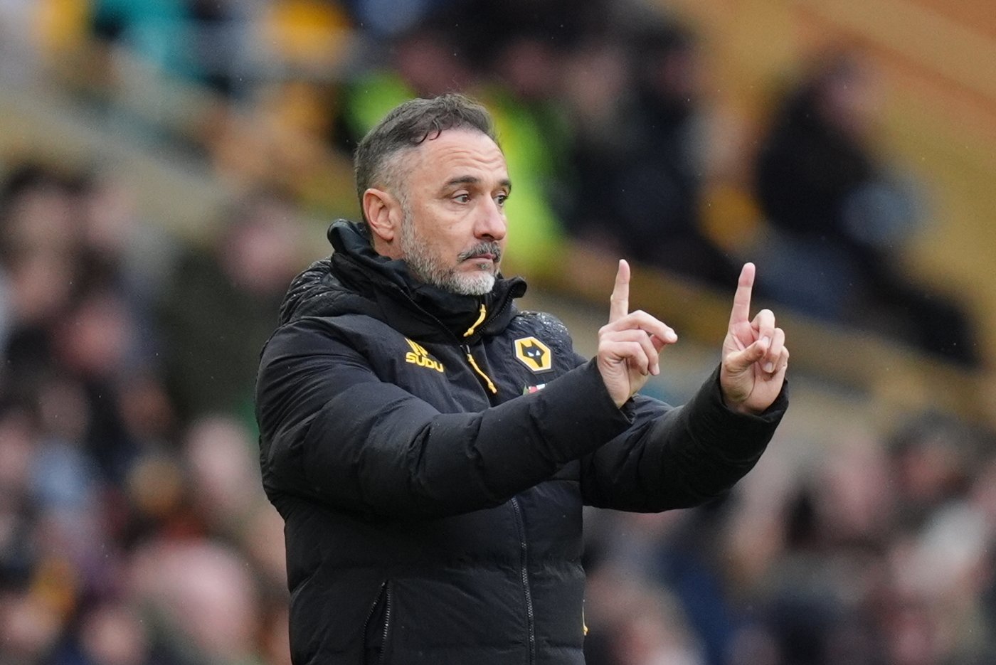 Wolves manager Pereira involved in heated exchange with own fans after latest loss | iNFOnews.ca
