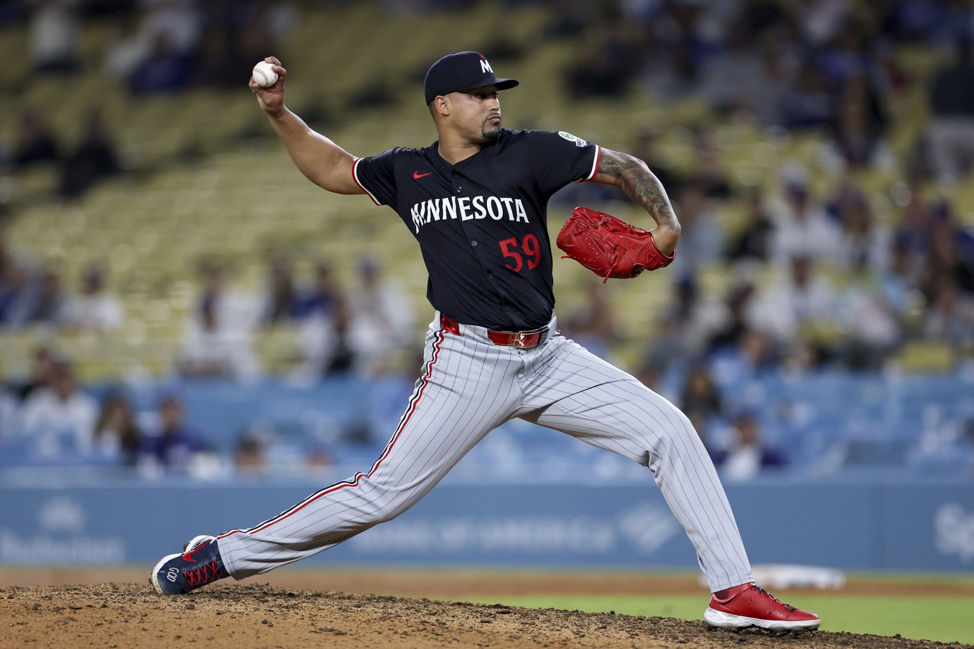 Phillies acquire hard-throwing closer Jhoan Duran in trade with Twins | iNFOnews.ca Phillies acquire hard-throwing closer Jhoan Duran in trade with Twins | iNFOnews.ca