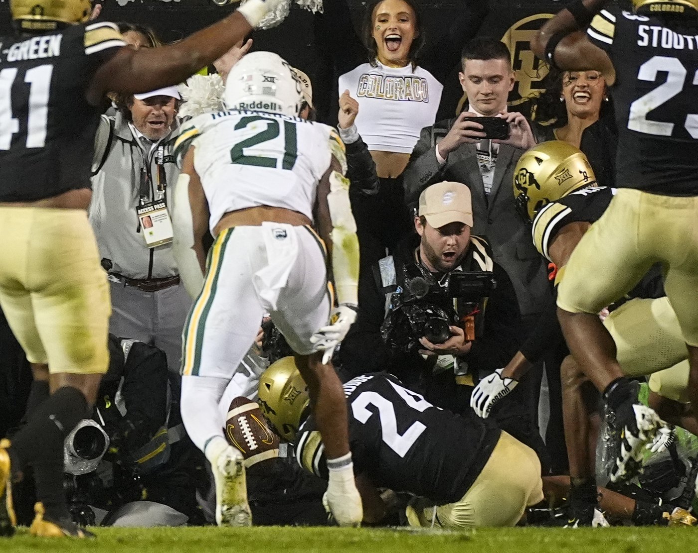 Sanders connects with Wester on Hail Mary in regulation, Colorado beats Baylor 38-31 in overtime | iNFOnews.ca Sanders connects with Wester on Hail Mary in regulation, Colorado beats Baylor 38-31 in overtime | iNFOnews.ca