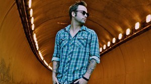 Canadian country singer Dallas Smith says 'you'll never see me in a cowboy hat' | iNFOnews.ca CP30855894