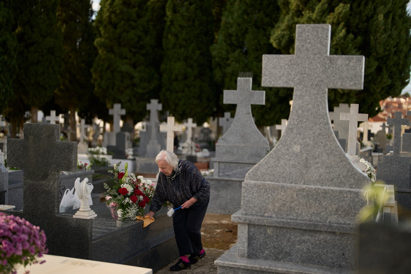 Halloween and a declining Christian tradition coexist on All Saints' Day in Spain | iNFOnews.ca