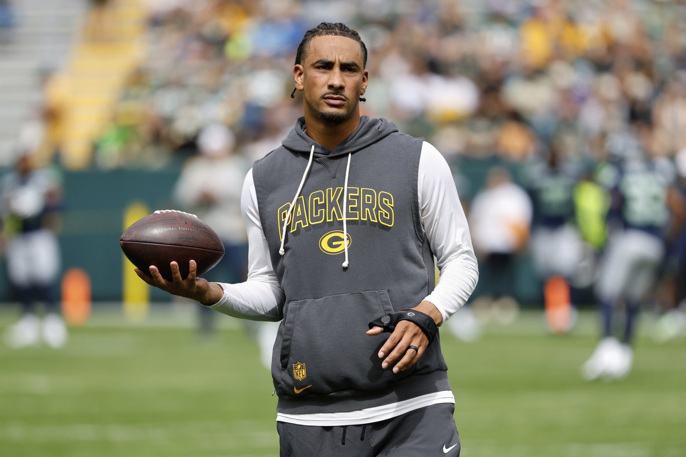 Packers QB Jordan Love expects to wear brace on surgically repaired left thumb for start of season | iNFOnews.ca