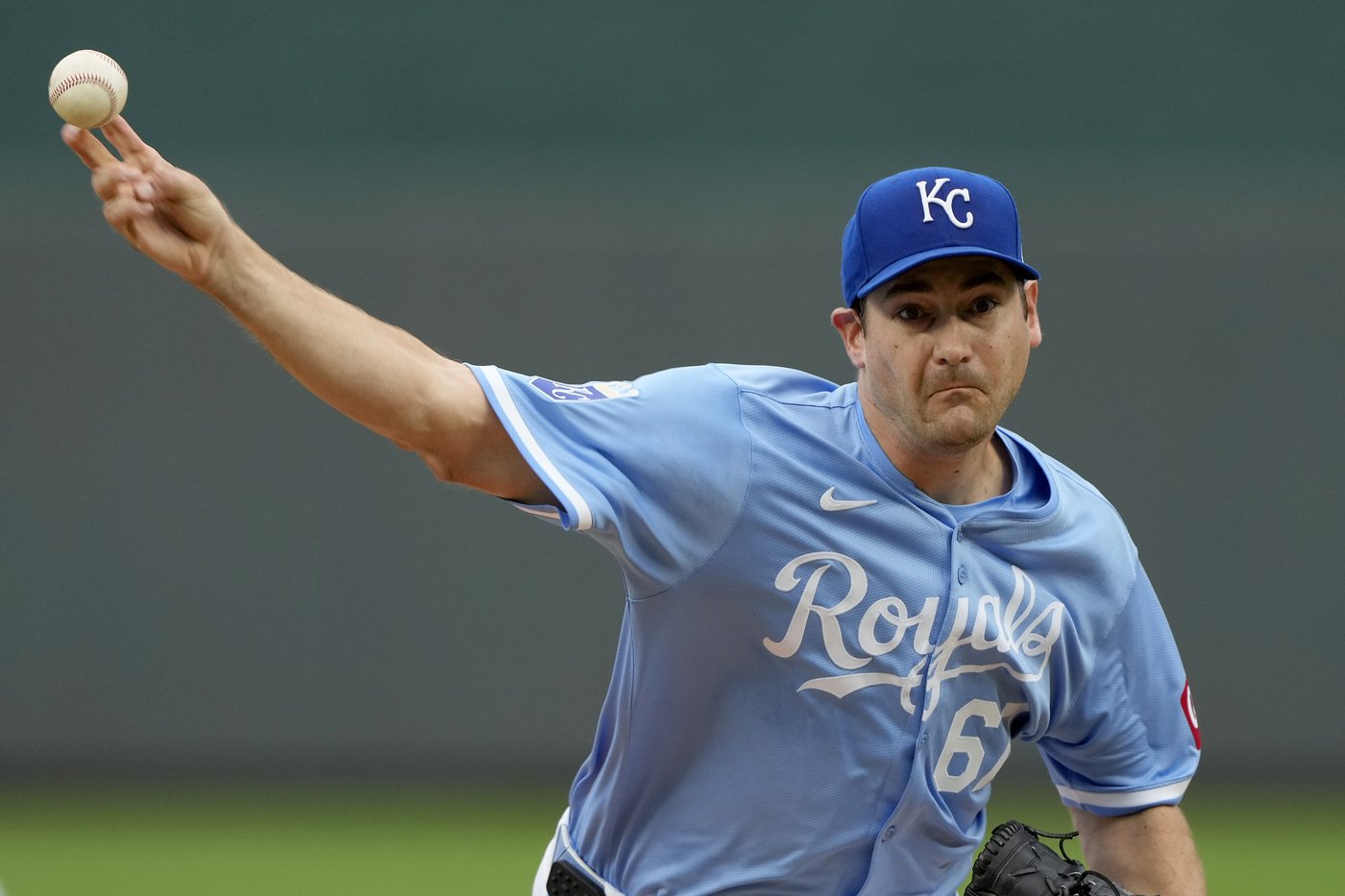 Snell strikes out 9 as the Giants beat the Royals 2-0 to complete a 3-game series sweep | iNFOnews.ca Snell strikes out 9 as the Giants beat the Royals 2-0 to complete a 3-game series sweep | iNFOnews.ca