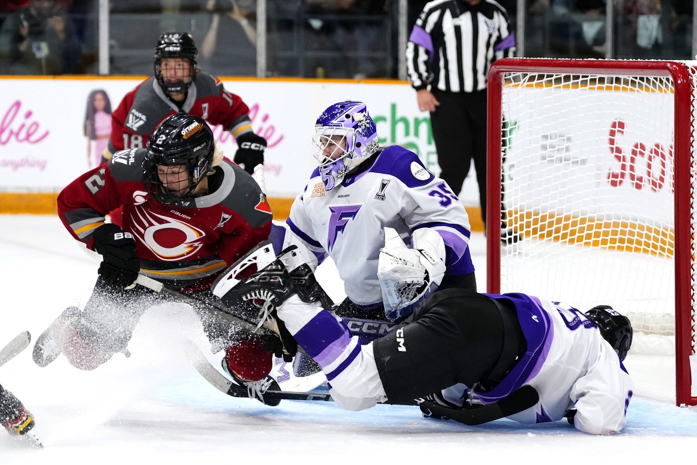 Curl-Salemme scores tying goal, OT winner as Frost even PWHL final against Charge | iNFOnews.ca Curl-Salemme scores tying goal, OT winner as Frost even PWHL final against Charge | iNFOnews.ca
