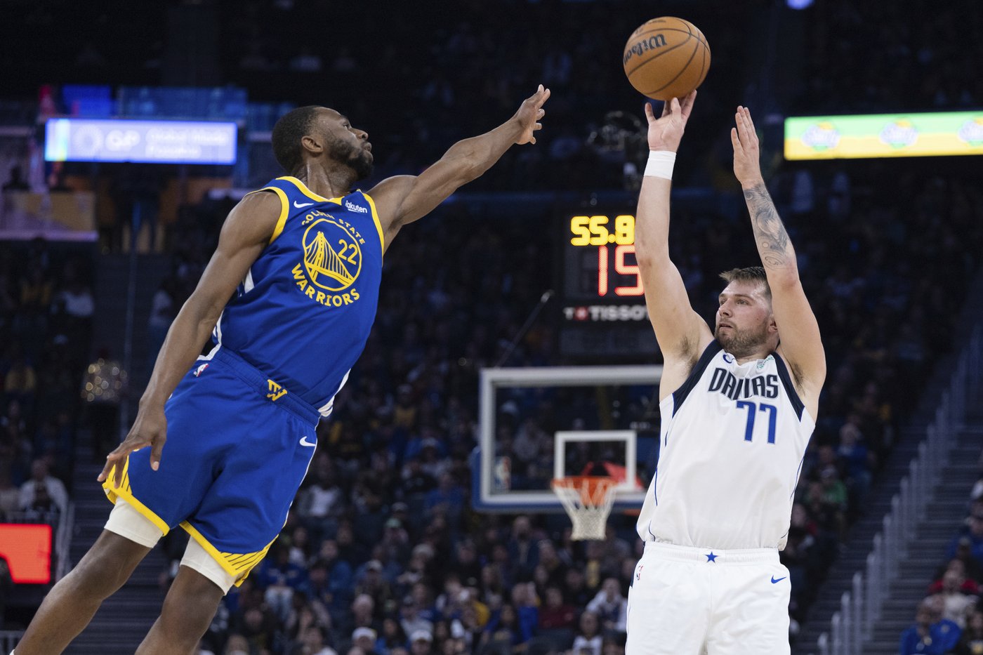 Luka Doncic has triple-double with season-best 45 points in Mavs' 143-133 win over Warriors | iNFOnews.ca Luka Doncic has triple-double with season-best 45 points in Mavs' 143-133 win over Warriors | iNFOnews.ca