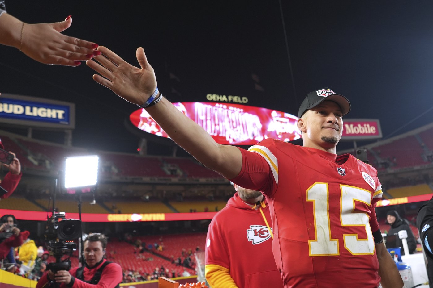 Mahomes, clutch Chiefs look for 13th win with road game against Browns team staggering to finish | iNFOnews.ca Mahomes, clutch Chiefs look for 13th win with road game against Browns team staggering to finish | iNFOnews.ca