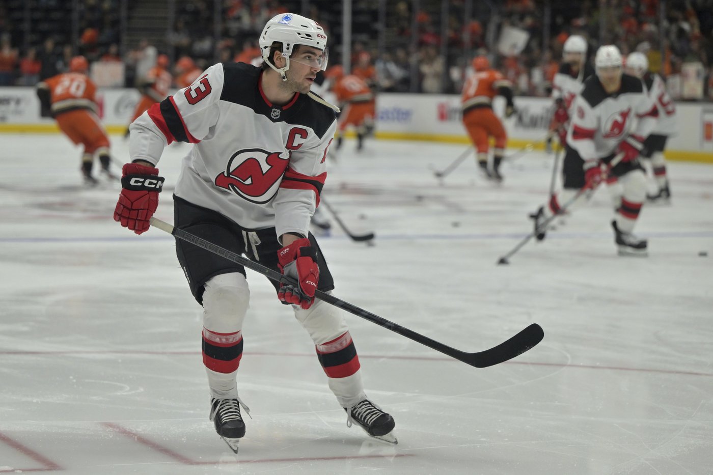 Ryan Strome scores the late winner in the Ducks' 3-2 victory over the Devils | iNFOnews.ca