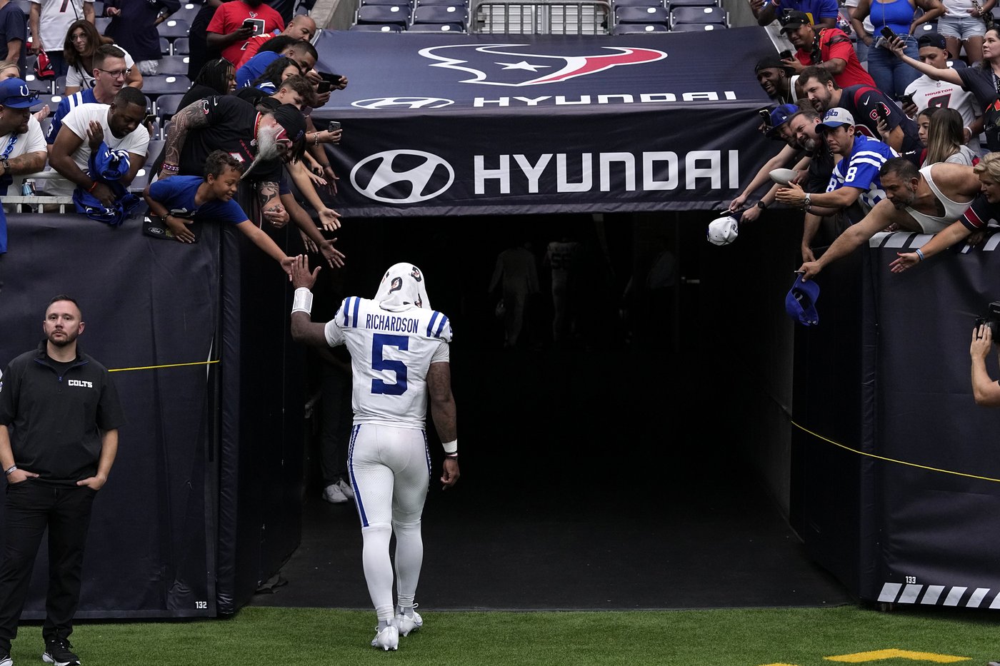 Anthony Richardson struggles again as Colts fall to Texans 23-20 | iNFOnews.ca Anthony Richardson struggles again as Colts fall to Texans 23-20 | iNFOnews.ca