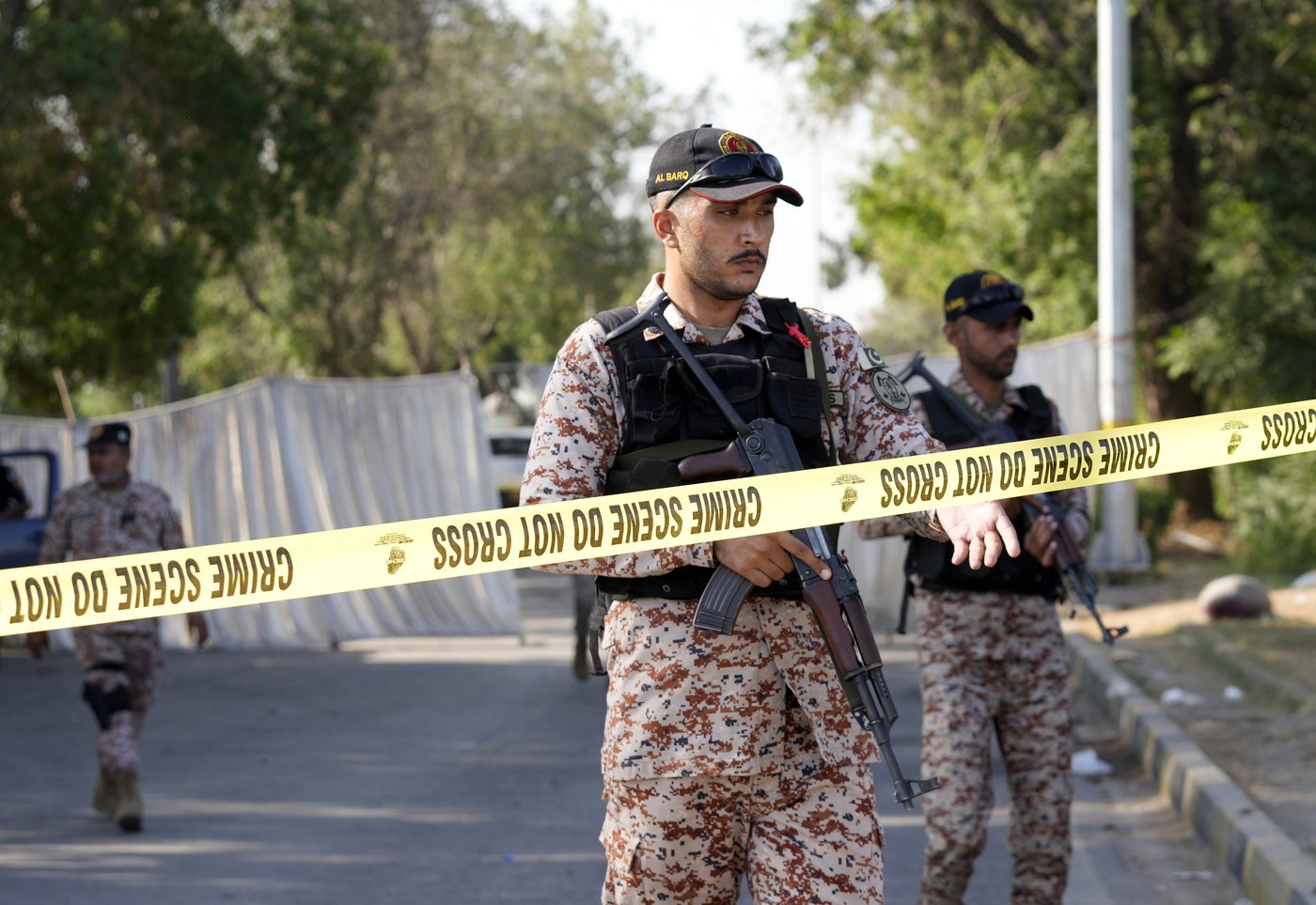 A Pakistani separatist group claims bombing that killed 2 Chinese near Karachi airport | iNFOnews.ca