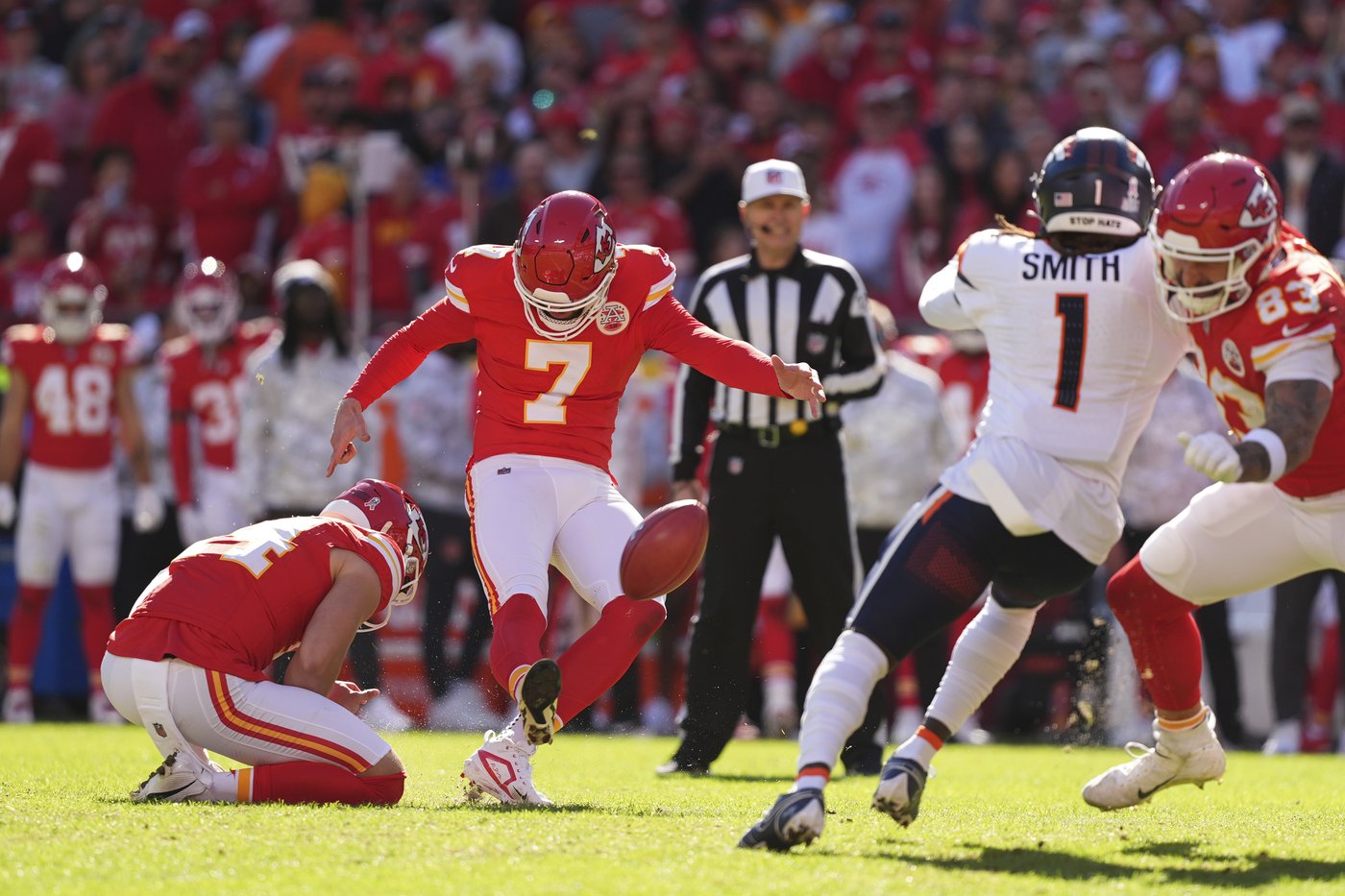 Chiefs K Harrison Butker has meniscus surgery in left, non-kicking knee, could be back this season | iNFOnews.ca Chiefs K Harrison Butker has meniscus surgery in left, non-kicking knee, could be back this season | iNFOnews.ca