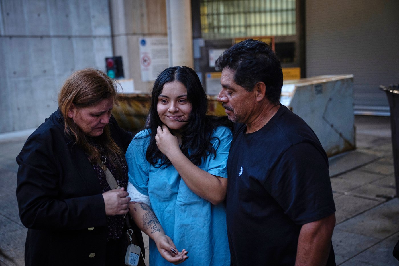 Federal prosecutors move to dismiss charges against woman shot by Border Patrol agent in Chicago | iNFOnews.ca