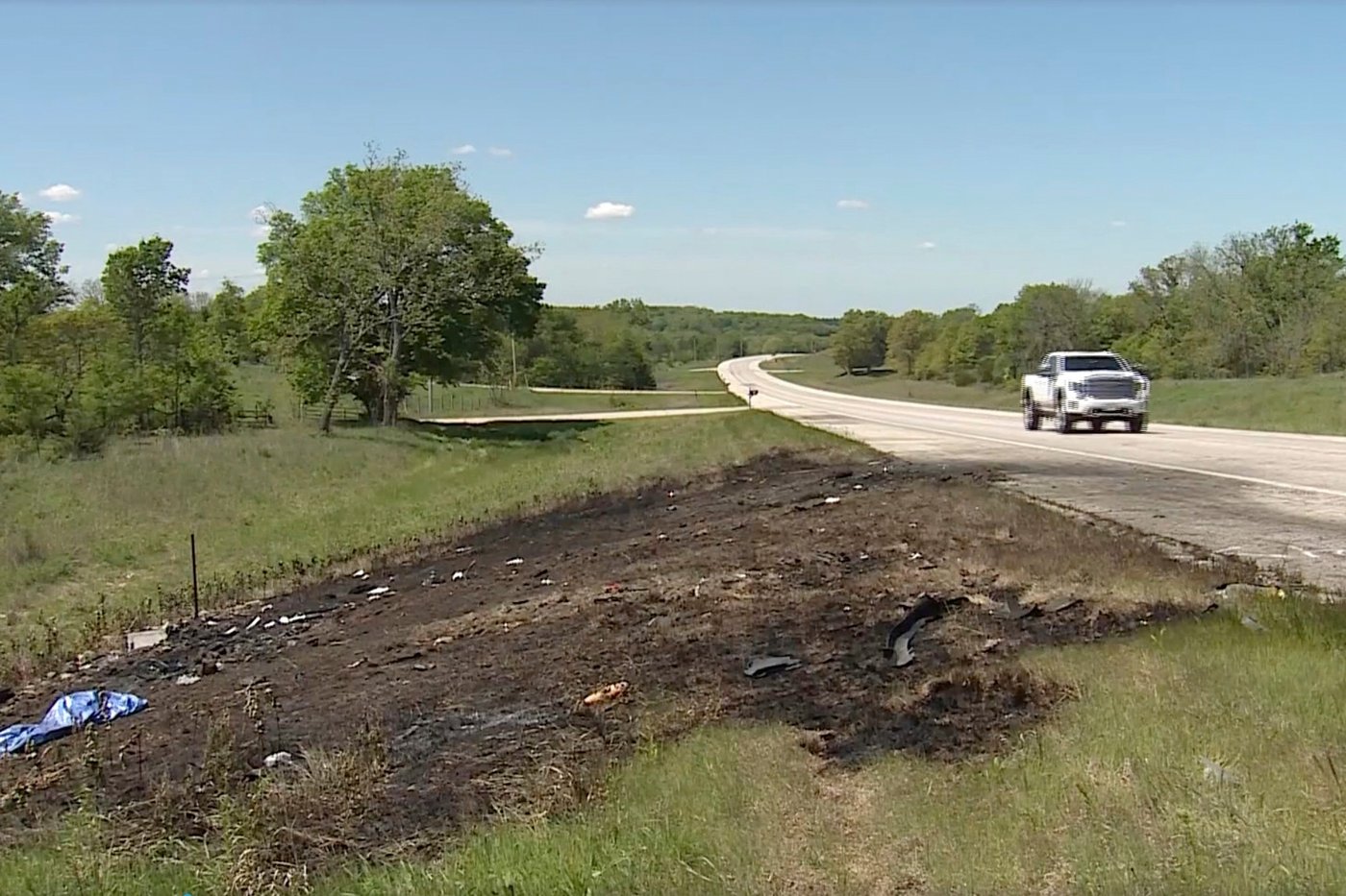 Teen basketball players were among those who died in a Kansas highway crash that killed 8 | iNFOnews.ca Teen basketball players were among those who died in a Kansas highway crash that killed 8 | iNFOnews.ca