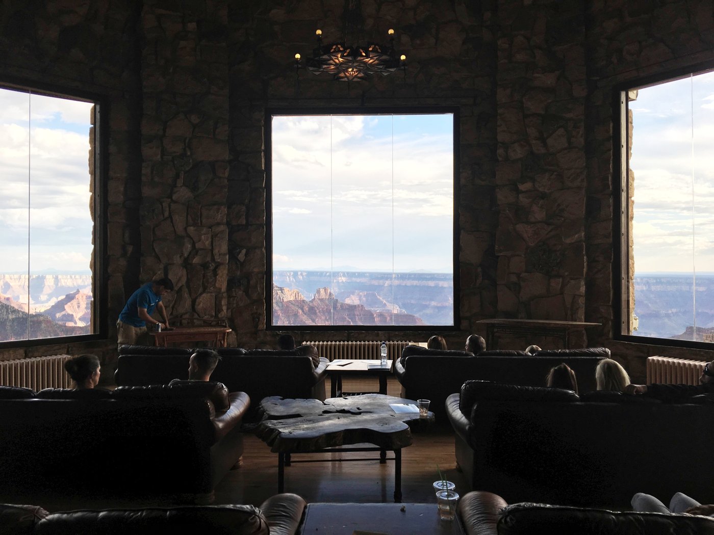 The Grand Canyon Lodge was an elusive getaway for nearly a century. Now it's gone | iNFOnews.ca