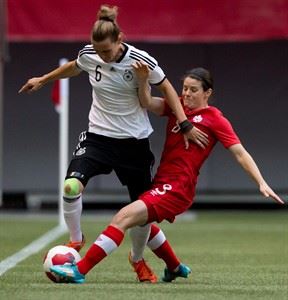 Canadian midfielder Diana Matheson out indefinitely with torn knee ligament | iNFOnews.ca