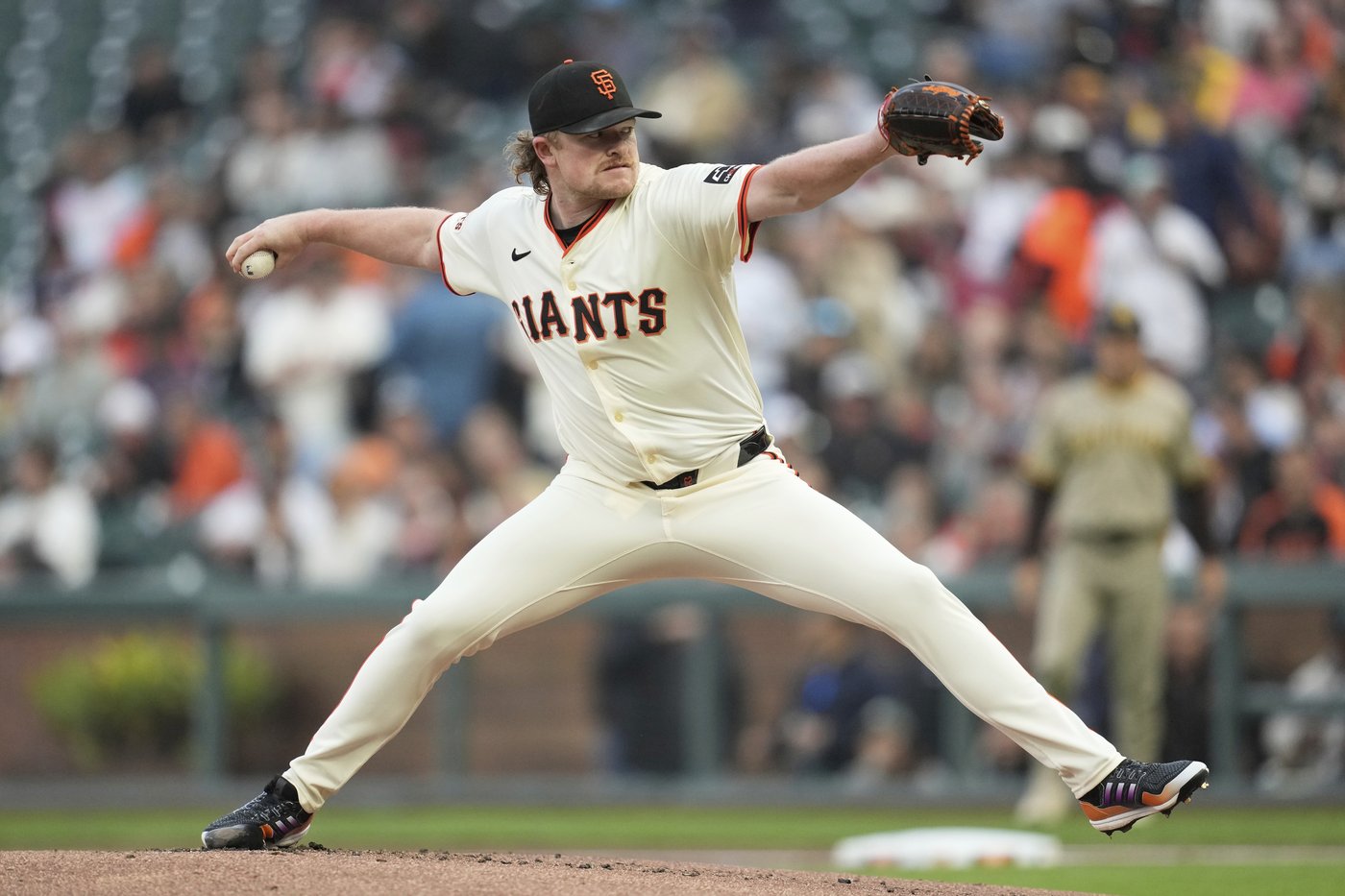 Freddy Fermin hits two-run homer to help back Yu Darvish as Padres beat Giants 4-1 | iNFOnews.ca
