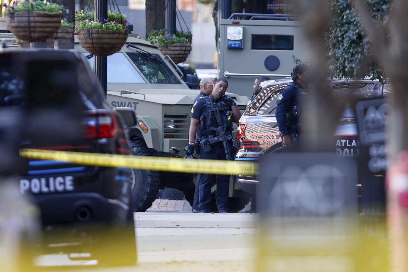 Active shooter at Atlanta hotel is taken into custody after multiple shots fired | iNFOnews.ca Active shooter at Atlanta hotel is taken into custody after multiple shots fired | iNFOnews.ca