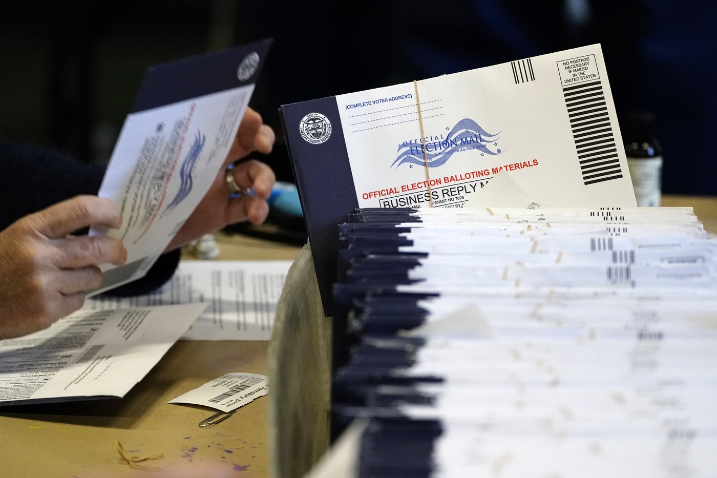 For US adversaries, Election Day won't mean the end to efforts to influence Americans | iNFOnews.ca For US adversaries, Election Day won't mean the end to efforts to influence Americans | iNFOnews.ca