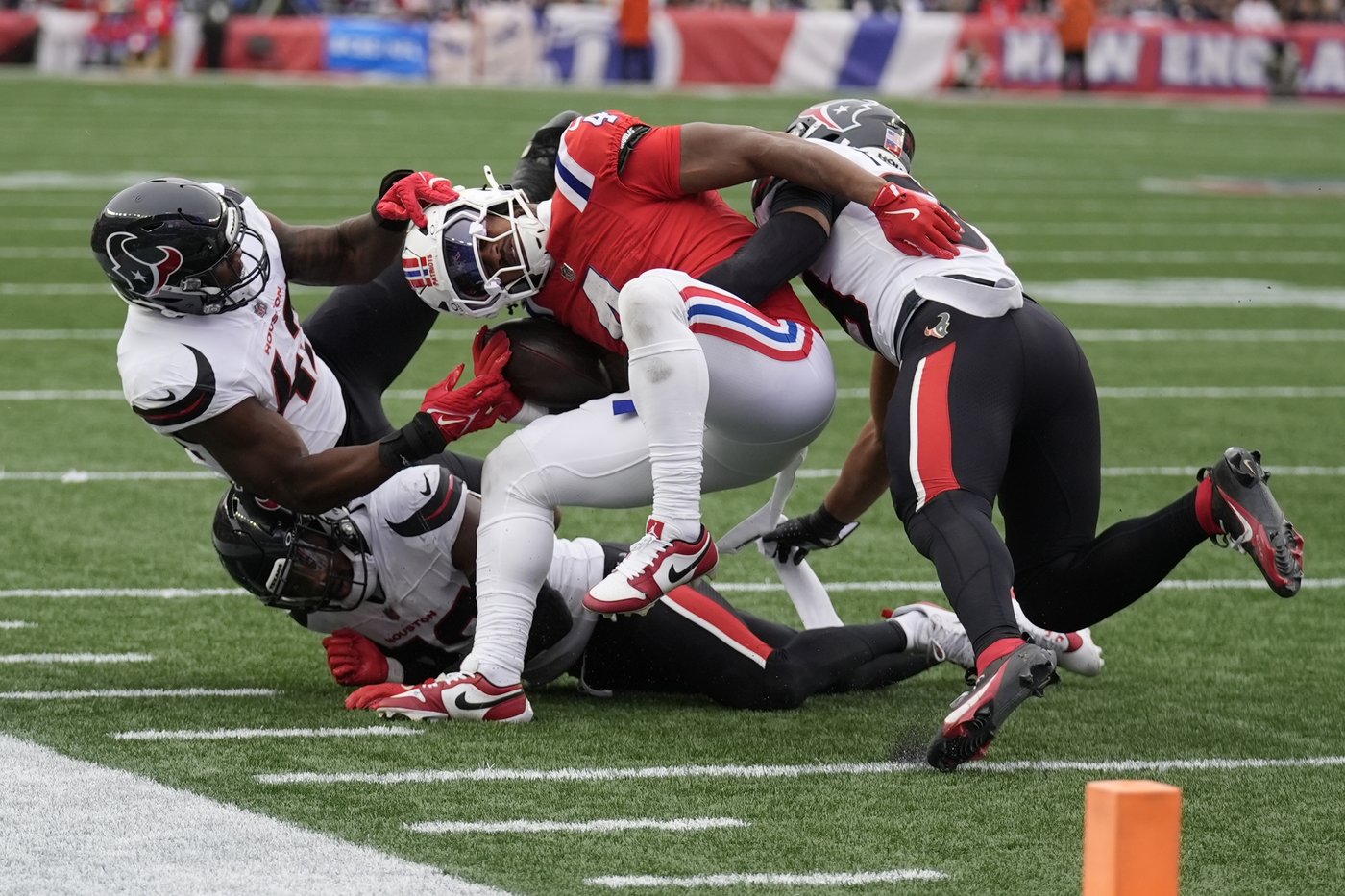 C.J. Stroud throws 3 TD passes as the Texans beat the Patriots 41-21 in Drake Maye's first start | iNFOnews.ca C.J. Stroud throws 3 TD passes as the Texans beat the Patriots 41-21 in Drake Maye's first start | iNFOnews.ca