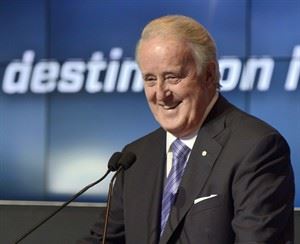 Harper draws criticism from predecessor over Supreme Court spat | iNFOnews.ca CP29760190