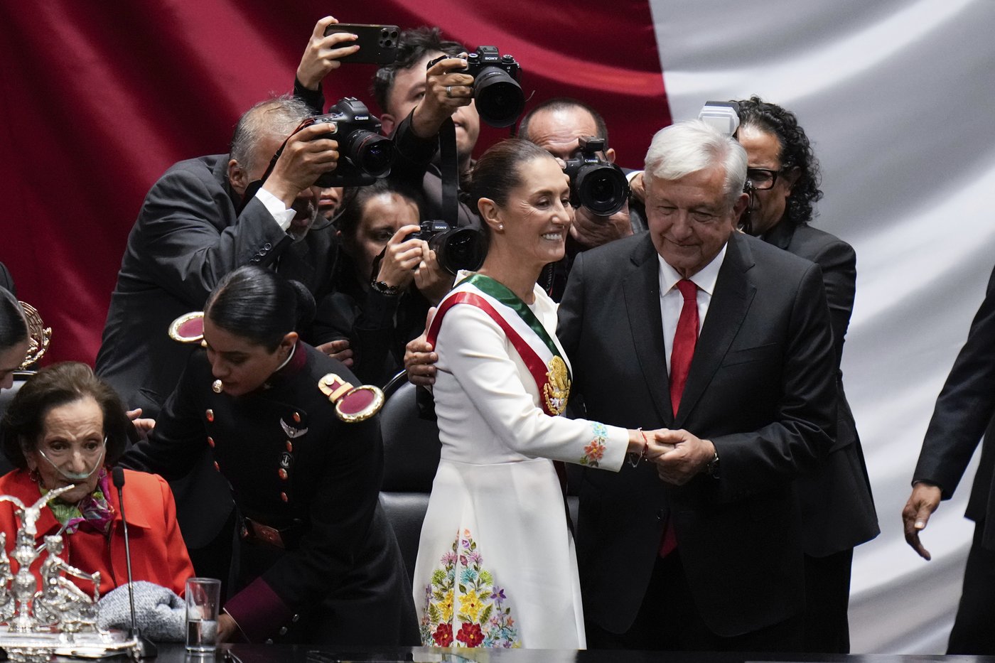 A violent start to the term of Mexico's new president raises questions about strategy, the army | iNFOnews.ca